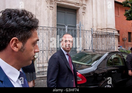 Roma, Italy. 18th Apr, 2016. The Italian Minister of the Interior, Angelino Alfano visits the community of Sant'Egidio, which is home to the Syrian refugee families received a few days ago by Pope Francis. © Emiliano Grillo/Pacific Press/Alamy Live News Stock Photo