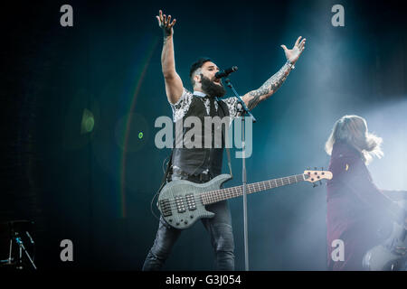 Landgraaf, Netherlands. 11th June, 2016. Skillet perform live at Pinkpop Festival 2016 in Landgraaf. © Roberto Finizio/Pacificf Press/Alamy Live News Stock Photo