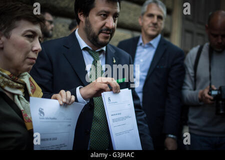 Rome, Matteo Salvini at Regina Coeli prison to promote chemical castration for pedophiles ( Photo by: Andrea Ronchini/Pacific Press) Stock Photo