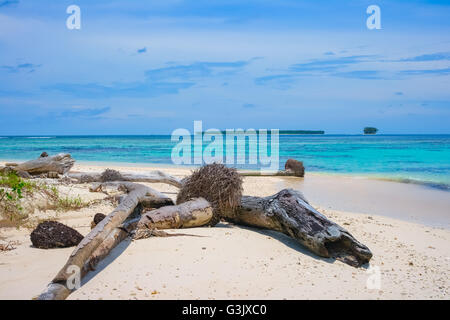 Uninhabited remote tropical islands in the Indian Ocean, Banyak Islands, Indonesia Stock Photo