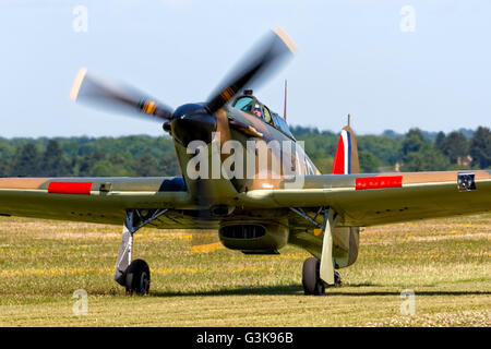 Hawker Hurricane MK I, R4118/UP-W, G-HUPW,  taxi's in after landing at the 2010 Cotswold Airshow, Kemble, Gloucestershire, UK. Stock Photo