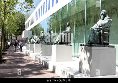 Bronze statues in front of the supreme court in the Netherlands Stock Photo