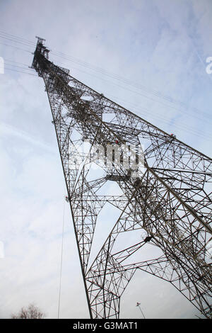 The elctricity pylon on the north bank of the River Thames at West Thurrock. At 600 feet, the tallest pylon in the UK. Stock Photo