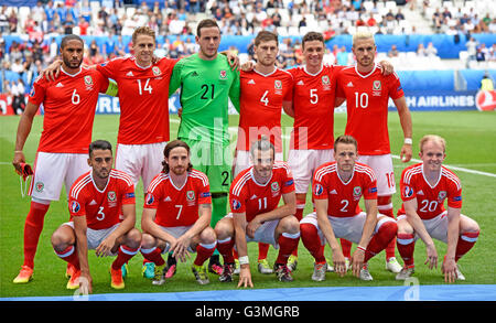 The Welsh team line up for a group photo ahead of their game with Slovakia in the Euro 2016 Group B fixture at the Matmut Atlantique , Nouveau Stade de Bordeaux  in Bordeaux, France on Saturday 11th June 2016. Stock Photo