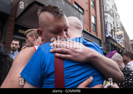 London, UK. 13th June, 2016. For some the horror of the Orlando massacre is too much Credit:  David Saunders/Alamy Live News Stock Photo