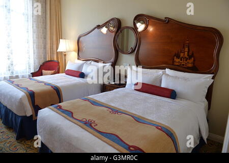 Shanghai. 14th June, 2016. Photo taken on June 14, 2016 shows furnishings in the guest room of the Shanghai Disneyland Hotel in Shanghai, east China. The Shanghai Disney Resort, the sixth in the world, will officially open on June 16. Credit:  Liu Xiaojing/Xinhua/Alamy Live News Stock Photo