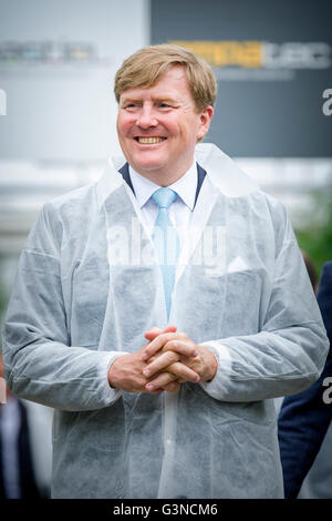 King Willem-Alexander of The Netherlands visit the north west region of Friesland, The Netherlands, 13 June 2016. The King and the Queen visit Het Bildt, Menamendiel, Franekeradeel and Harlingen. Photo by Robin Utrecht/ABACAPRESS.COM Stock Photo