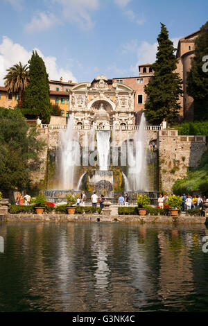 Fishponds and the Fountain of Neptune and Organ at Villa d'Este, Tivoli, Lazio, Italy, Europe Stock Photo