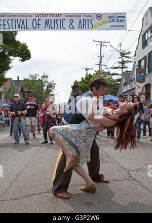 The Locust Street Festival in Milwaukee, Wisconsin is an annual event with music, art, and food. Stock Photo