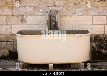 Horse trough tub hi-res stock photography and images - Alamy