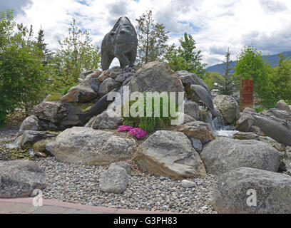 USA; Salmon; Idaho; Grizzly Bear; Statue; Waterfall; Water fall; falls; Fountain; Scenic; Landscape, statue, fountain Stock Photo