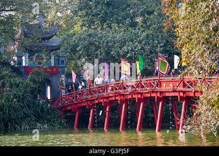 Red Bridge, Hoan Kiem Lake, Hanoi, Vietnam, Southeast Asia, Asia Stock Photo