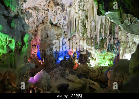 Hang Sung Sot limestone cave, Halong Bay, Gulf of Tokin, Vietnam, Southeast Asia, Asia Stock Photo