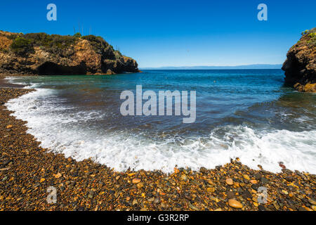 Rocky beach at Tinker's Cove, Santa Cruz Island, Channel Islands National Park, California USA Stock Photo