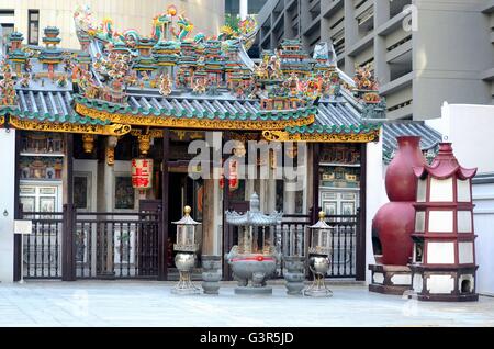 Yueh Hai Ching Teochew Chinese Taoist temple Phillip Street Singapore Stock Photo