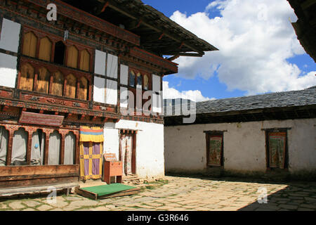 Inner courtyard of a Buddhist monastic school in Gangtey (Bhutan). Stock Photo