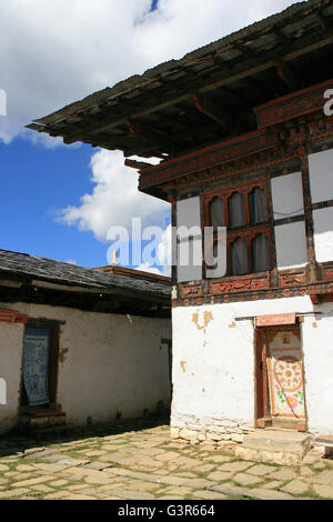 Inner courtyard of a Buddhist monastic school in Gangtey (Bhutan). Stock Photo