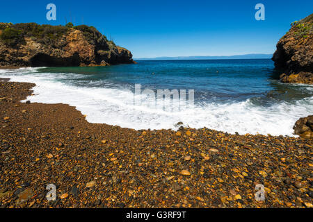 Rocky beach at Tinker's Cove, Santa Cruz Island, Channel Islands National Park, California USA Stock Photo