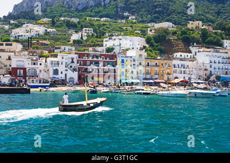 The harbour on the Isle of Capri off Sorrento, in the bay of Naples, Italy Stock Photo