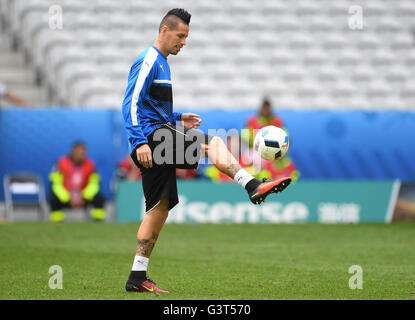 Lille, France. 14th June, 2016. Marek Hamsik of Slovakia during a training session at Pierre Mauroy stadium in Lille, France, 14 June 2016. Slovakia will face Russia in the UEFA EURO 2016 group B preliminary round match in Lille on 15 June 2016. © dpa/Alamy Live News Stock Photo