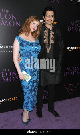Los Angeles, California, USA. 14th June, 2016. June 14th 2016 - Los Angeles California USA - Actress CHRISTINA HENDRICKS, husband GEOFFREY AREND at the ''The Neon Demon'' Premiere held at the Arclight Cinerama Dome, Hollywood. Credit:  Paul Fenton/ZUMA Wire/Alamy Live News Stock Photo