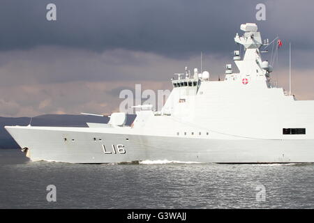 KDM Absalon (L16), a command and support vessel of the Royal Danish Navy, passes Port Glasgow at the start of Joint Warrior 16-1 Stock Photo