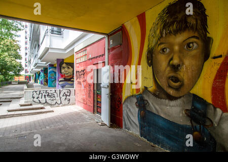 Huge wall paintings on houses in the Kreuzberg district, Berlin, Germany Stock Photo