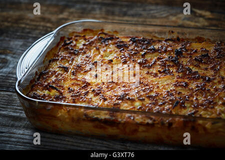 Closeup of macaroni and cheese with crispy top in a tray Stock Photo