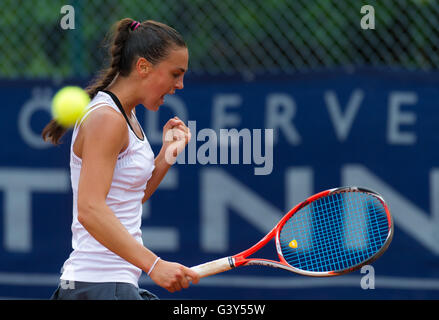 Braunschweig, Germany. 16 June, 2016. Cristiana Ferrando in action at the 2016 Braunschweig Womens Open ITF Pro Circuit $25,000 tennis tournament. Credit:  Jimmie48 Photography/Alamy Live News Stock Photo