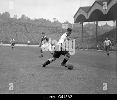 Soccer - League Division One - Charlton Athletic v Bolton Wanderers - The Valley. Nat Lofthouse, the Bolton centre forward, about to take a shot at the Charlton goal. Stock Photo