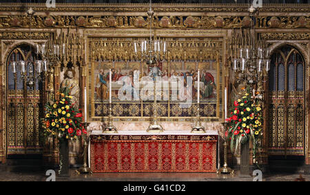 A general view of the high altar of Westminster Abbey in London, during a service for the General Synod. Prince William and Kate Middleton will marry in the Abbey April 29. Stock Photo