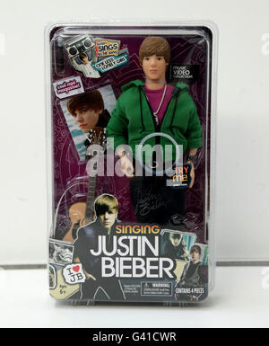 Singing justin best sale bieber doll