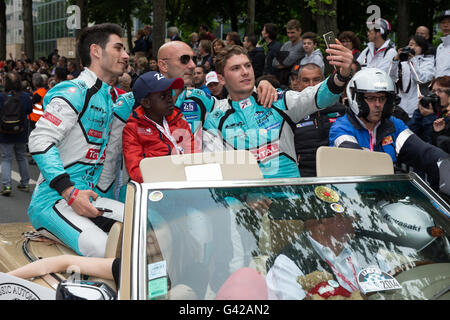 Le Mans Circuit, Le Mans, France. 17th June, 2016. Le Mans 24 Hours Drivers Parade. Ex Manchester United and France footballer Fabien Barthez takes a selfie with team mates Timothe Buret and Paul-Loup Chatin Credit:  Action Plus Sports/Alamy Live News