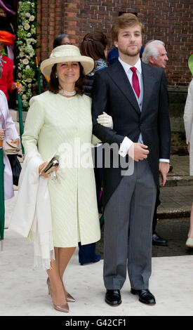 Beloeil, Belgium. 18th June, 2016. Duchess of Braganza and Afonso, Prince of Beira depart Marriage of Guillaume de Dampierre and Princess Alix de Ligne at Château de Beloeil in Beloeil RPE/Albert Nieboer/Netherlands OUT - NO WIRE SERVICE - Credit:  dpa/Alamy Live News Stock Photo