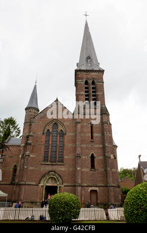 Beloeil, Belgium. 18th June, 2016. church of Beloeil Marriage of Guillaume de Dampierre and Princess Alix de Ligne at Château de Beloeil in Beloeil RPE/Albert Nieboer/Netherlands OUT - NO WIRE SERVICE - Credit:  dpa/Alamy Live News Stock Photo