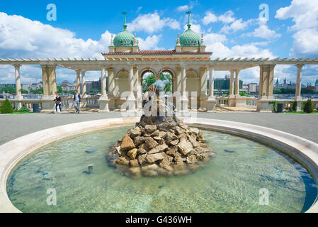 Budapest park, view of a fountain near the grand entrance to Varkert Park, below the Royal Palace in Budapest, hungary. Stock Photo