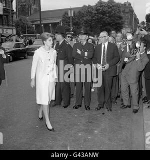 Ronna Ricardo, when she was due to complete her evidence at the Old Bailey trial in which Dr Stephen Ward faces vice charges. Stock Photo