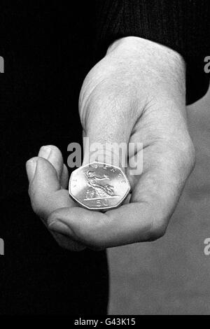 Finance and Economy - Currency - Decimalisation - London. The new seven-sided 50 new pence coin. Stock Photo