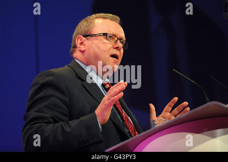 Labour Party General Secretary Ray Collins addresses the Welsh Labour Party Spring Conference at the Venue Cymru, Llandudno. Stock Photo