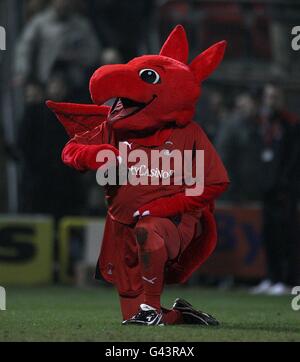 Soccer - FA Cup - Fifth Round - Leyton Orient v Arsenal - Matchroom Stadium Stock Photo