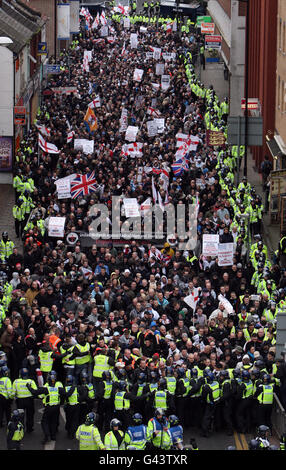 A large group of English Defence League members march through Luton, this afternoon. Stock Photo