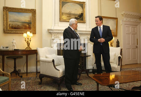 Palestinian President Mahmoud Abbas, greeted inside 10 Downing Street, London by Prime Minister David Cameron prior to talks. Stock Photo