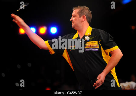 Darts - 2011 BDO World Professional Darts Championship - Day Nine - Lakeside Complex. England's Dean Winstanley in action during the final against England's Martin Adams Stock Photo