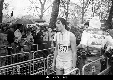 Athletics - The 1981 Gillette London Marathon - Constitution Hill Stock Photo