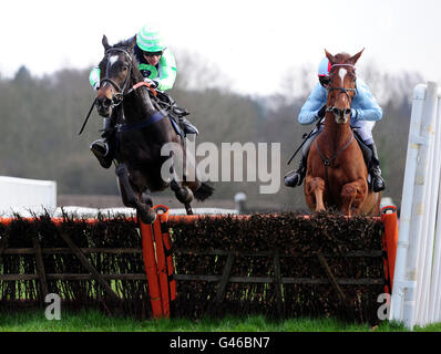 Hildisvini (left) ridden by Felix De Giles beats Kid Cassidy ridden by ...