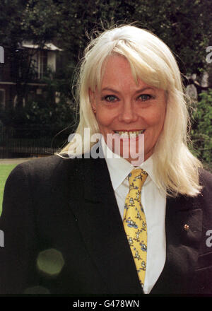 Wendy Richard Of EastEnders Pauline Fowler Who Has Spent 15 Years Stock wendy-richard-of-eastenders-pauline-fowler-who-has-spent-15-years-stock