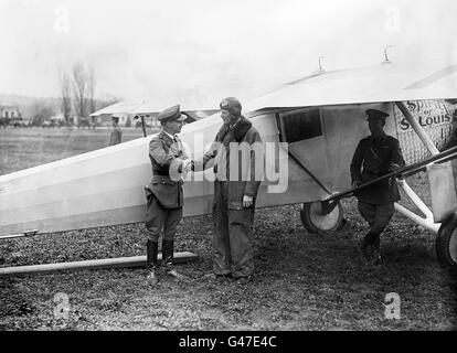 Charles Lindbergh (1902-1974) with his airplane 'Spirit of St. Louis'. Photo from Harris and Ewing, 1927 or 1928. Stock Photo