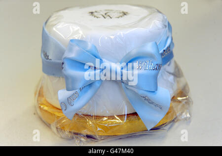 A Royal Wedding souvenir cake from the Royal Collection purchased from Buckingham Palace gift shop, London Stock Photo