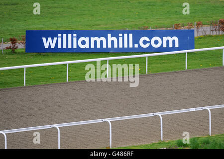 Horse Racing - William Hill Rosebery Stakes Day - Kempton Park Stock Photo