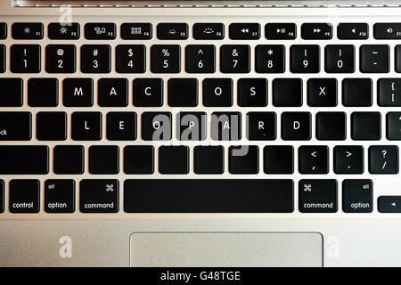 Mac os x leopard computer hi-res stock photography and images - Alamy